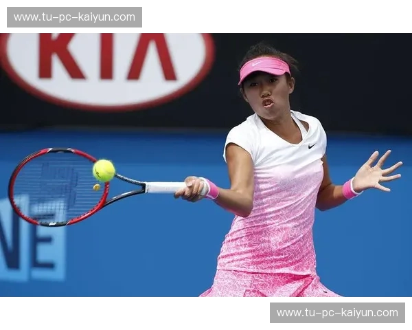 网坛双姝的闪耀时刻：科内特与张帅的激情碰撞